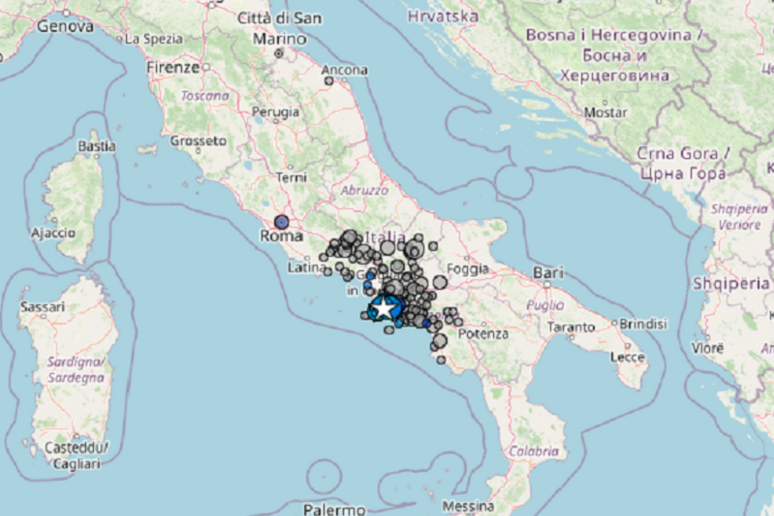 Nei Campi Flegrei Il Terremoto Pi Forte Degli Ultimi Anni Radio